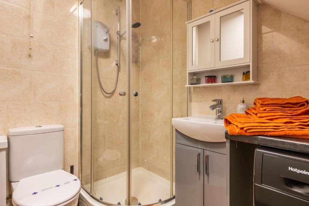 Rugby Coach House, Central Location, 5 Star Rating Экстерьер фото